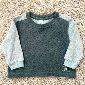 Old Navy Gray T-Shirt
